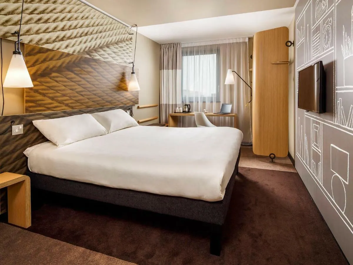 Ibis Quimper Hotel 3*,